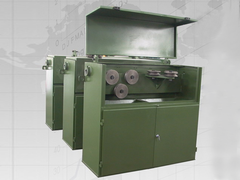 Cross peeling machine