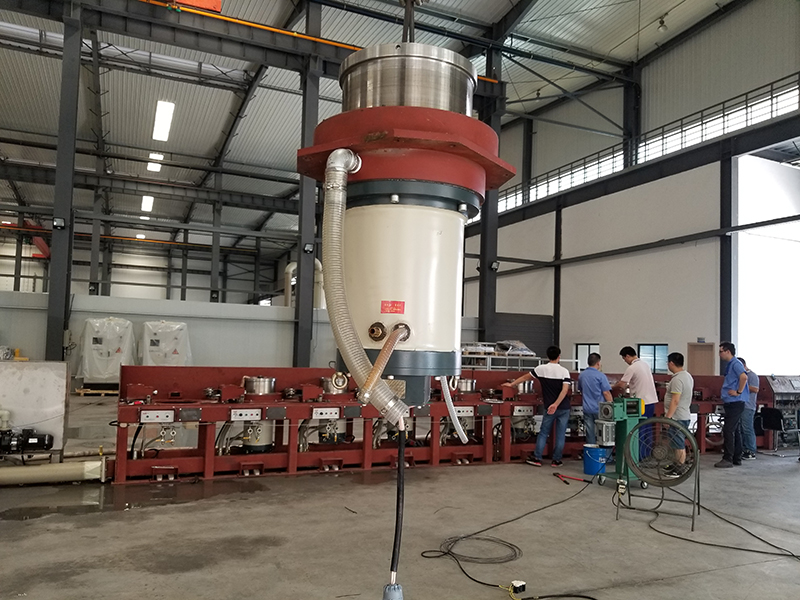 Servo direct-connected wire drawing machine