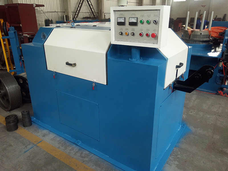 Abrasive belt polishing machine